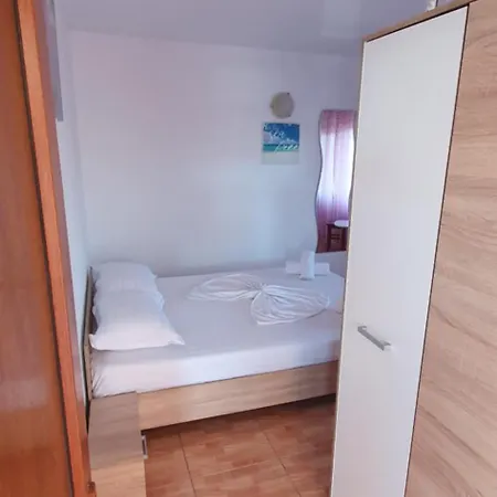 Negru Guest house *